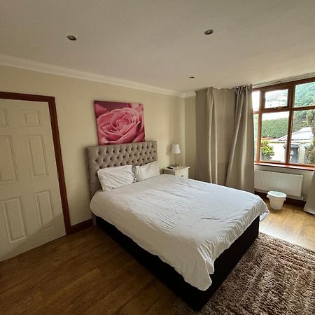 Shared House On Southmead Otel Bristol Dış mekan fotoğraf