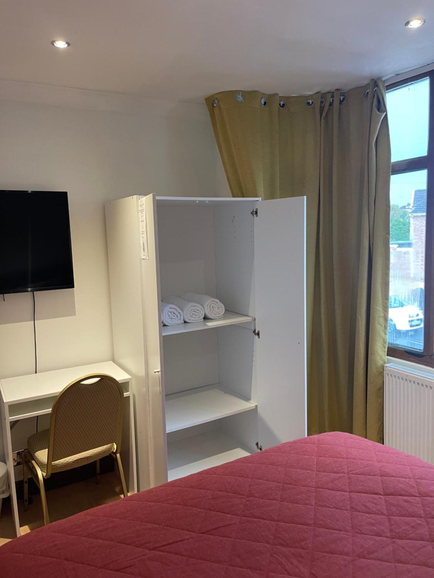 Shared House On Southmead Otel Bristol Dış mekan fotoğraf