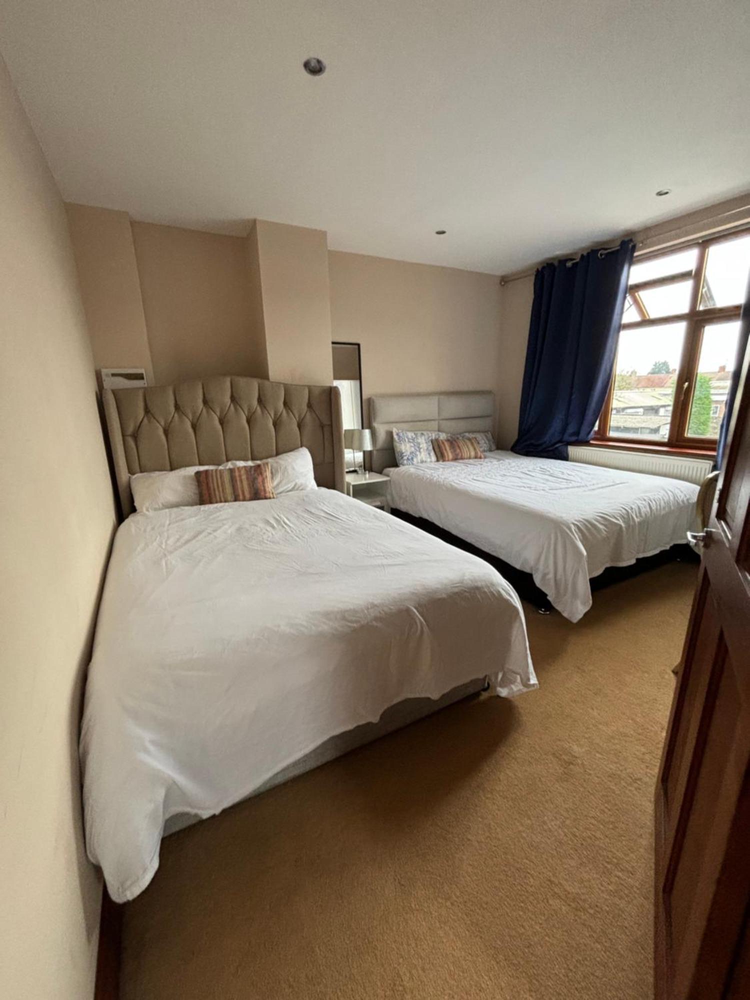 Shared House On Southmead Otel Bristol Dış mekan fotoğraf
